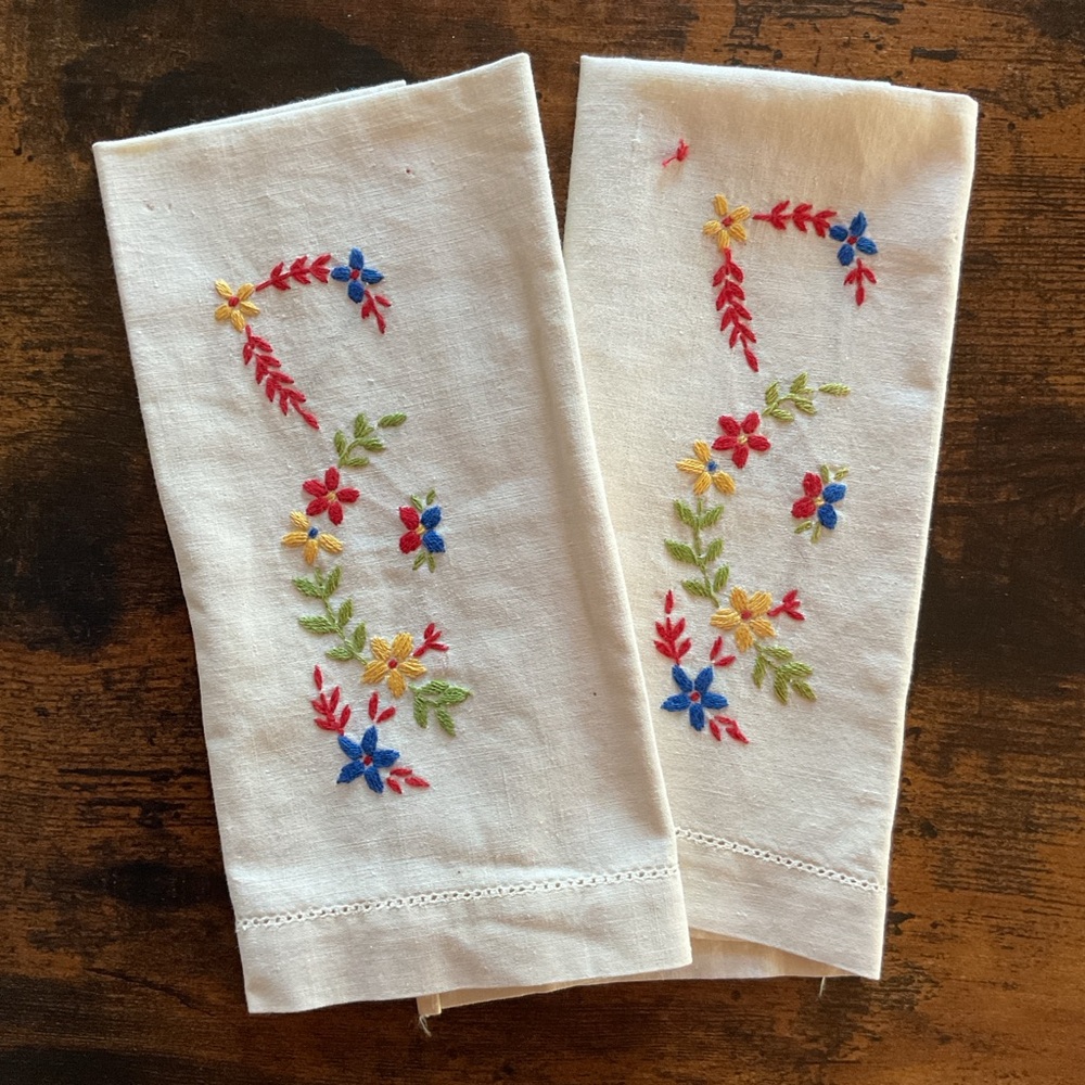 Vintage MCM Hand Embroidered Floral Linen Napkins Set Of 2